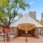 New! Spacious 3-Bedroom Apt In The Heart Of Philly