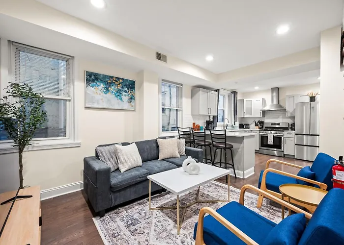 New! Spacious 3-Bedroom Apt In The Heart Of Philly