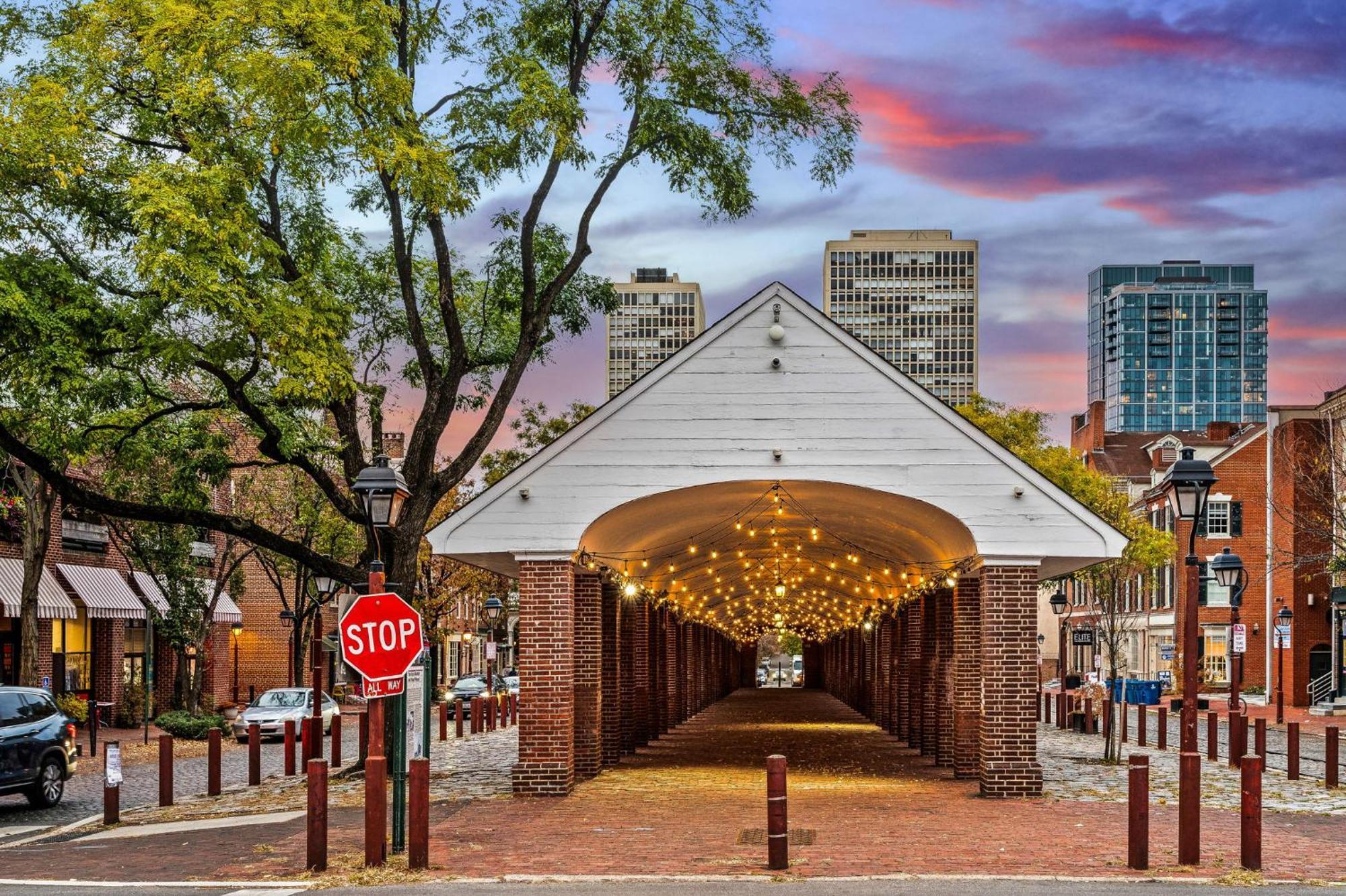 New! Spacious 3-bedroom In The Heart Of Philly Apartment
