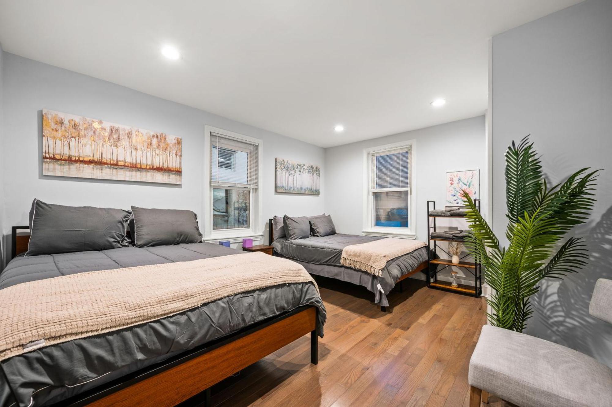 New! Spacious 3-bedroom In The Heart Of Philly Apartment *