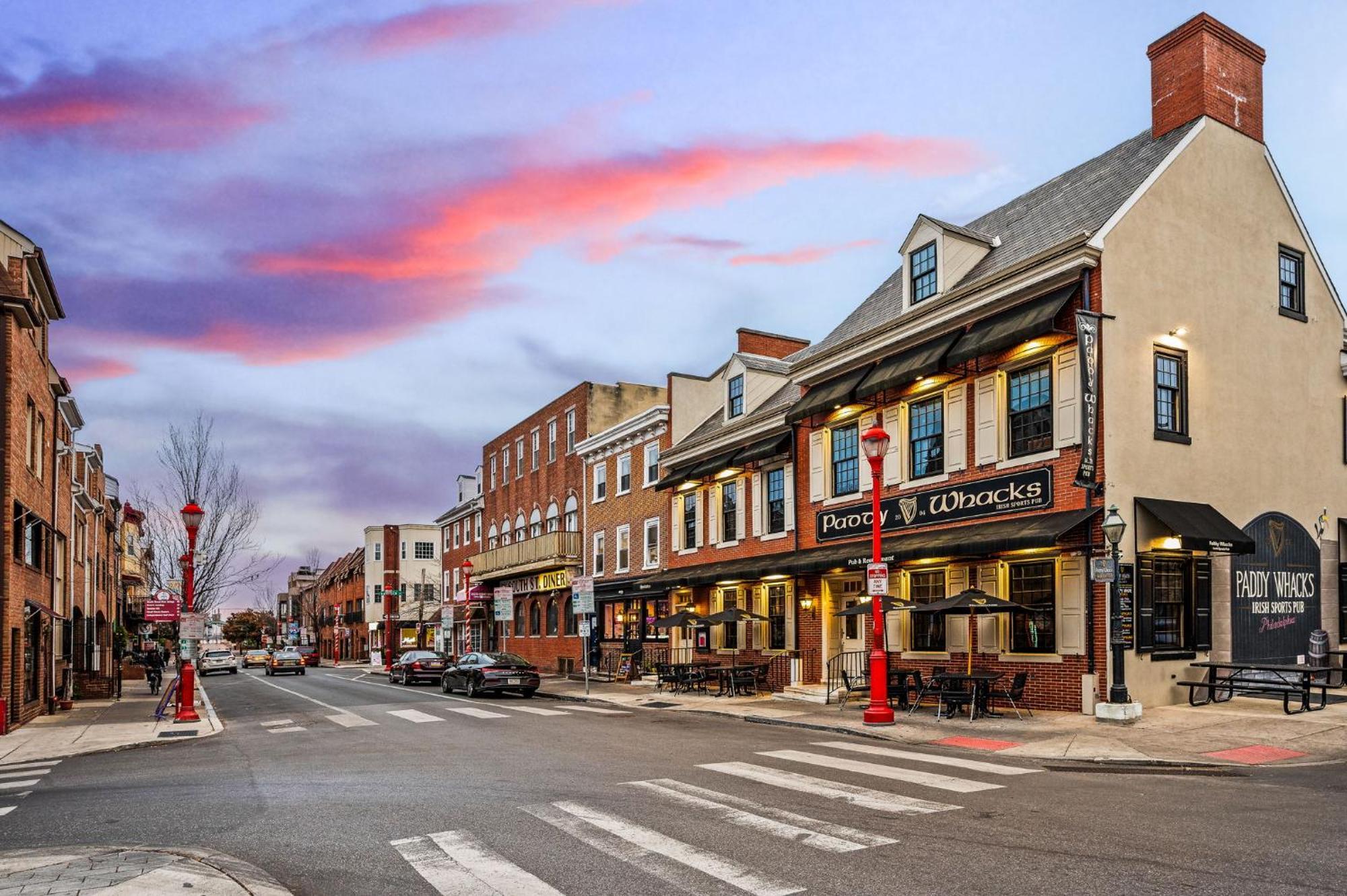 New! Spacious 3-bedroom In The Heart Of Philly Apartment